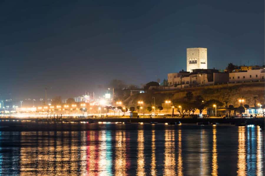 Rabat: Night Tour with traditional Moroccan Dinner - Rabat’s old market and the one-hour shopping window