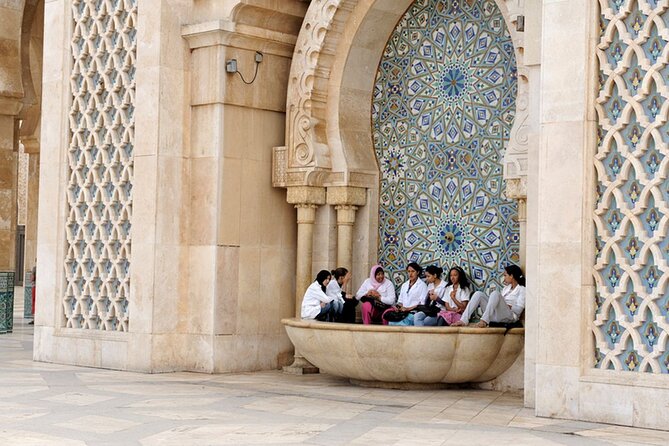 Religious Casablanca: Private Spiritual Tour Including Hassan II Mosque Visit - What the private format adds
