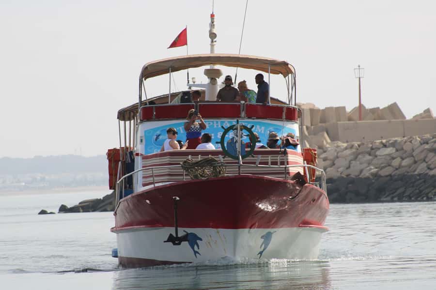 Sea excursion with BBQ, fishing, and swimming - The final call: book it for variety, not guaranteed fishing