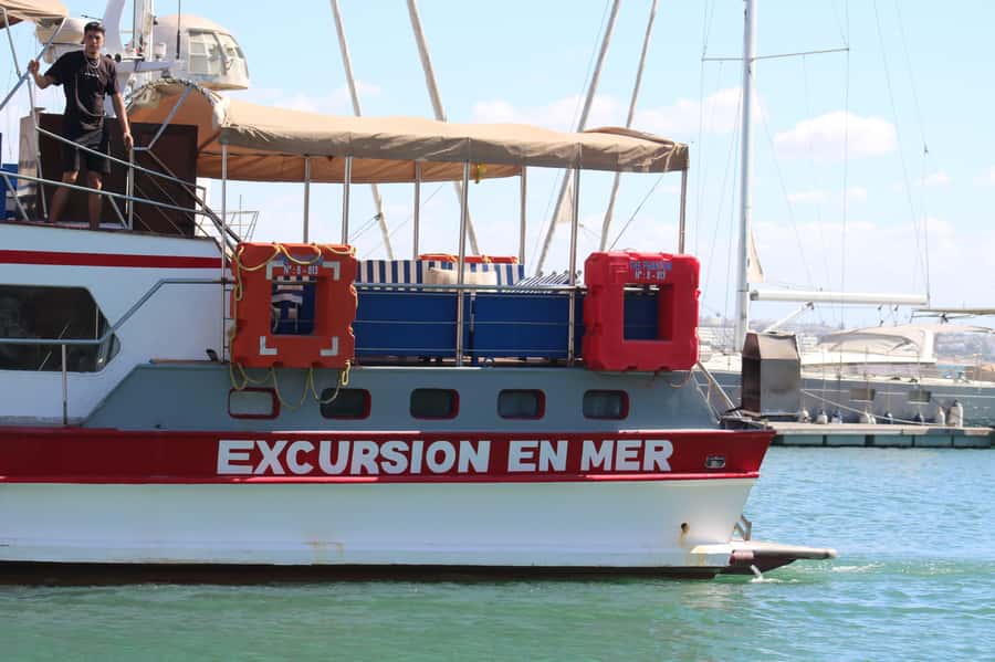 Sea excursion with BBQ, fishing, and swimming - BBQ fish, salad, tea, and a proper break