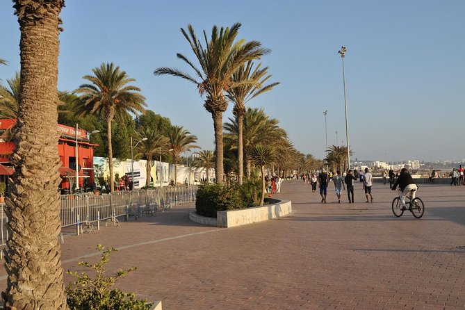 Seafront Promenade - Safety and service deserve a careful look