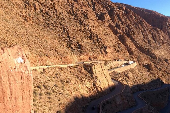 Shared Group 3 Days/2Nights: Fez to Marrakech Sahara Tour - Crossing the Tizi-n-Tichka Pass to Marrakech