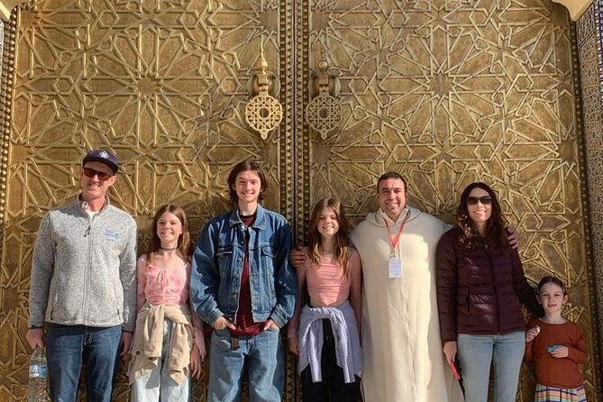 Walking Tour in Old Medina Fez with Official Guide - Bab Boujloud gives you a clear start